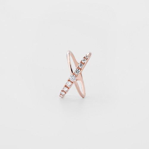 Anillo cruzado de oro con diamantes