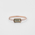 Anillo de oro 18k con diamantes y turmalina